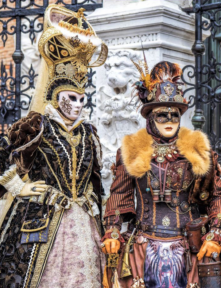 52a7ef0b3ea758844c98d30521e4c08f-venetian-costumes-venetian-masks.jpg